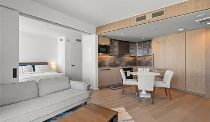 1000 Auahi Street,Honolulu,Hawaii,96814,1 Bedroom Bedrooms,1 BathroomBathrooms,Condo/Townhouse,Auahi,29,19128637