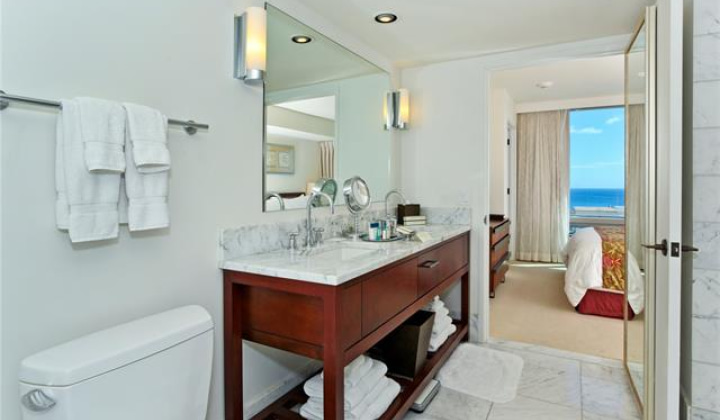 223 Saratoga Road,Honolulu,Hawaii,96815,1 Bedroom Bedrooms,1 BathroomBathrooms,Condo/Townhouse,Saratoga,21,17962674