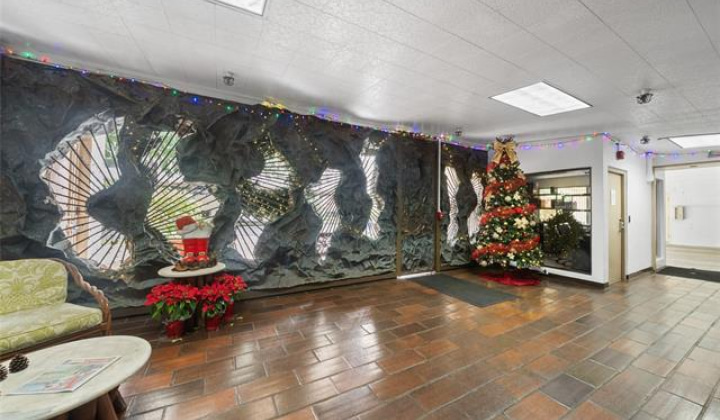 430 Keoniana Street,Honolulu,Hawaii,96815,2 Bedrooms Bedrooms,1 BathroomBathrooms,Condo/Townhouse,Keoniana,3,19129563