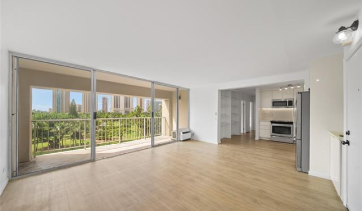 430 Keoniana Street,Honolulu,Hawaii,96815,2 Bedrooms Bedrooms,1 BathroomBathrooms,Condo/Townhouse,Keoniana,3,19129563