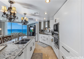 223 Saratoga Road,Honolulu,Hawaii,96815,3 Bedrooms Bedrooms,3 BathroomsBathrooms,Condo/Townhouse,Saratoga,27,18436048