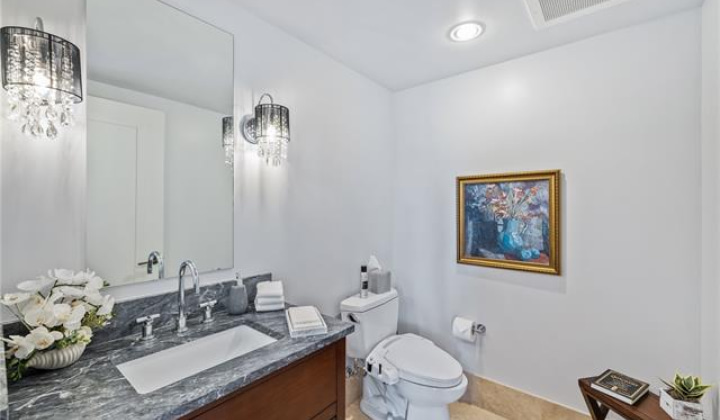 223 Saratoga Road,Honolulu,Hawaii,96815,3 Bedrooms Bedrooms,3 BathroomsBathrooms,Condo/Townhouse,Saratoga,27,18436048