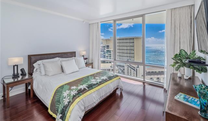 223 Saratoga Road,Honolulu,Hawaii,96815,3 Bedrooms Bedrooms,3 BathroomsBathrooms,Condo/Townhouse,Saratoga,27,18436048
