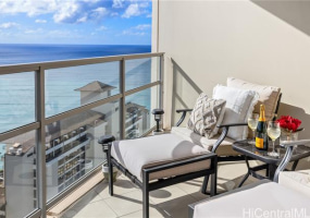 223 Saratoga Road,Honolulu,Hawaii,96815,3 Bedrooms Bedrooms,3 BathroomsBathrooms,Condo/Townhouse,Saratoga,27,18436048