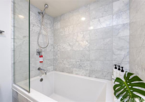 223 Saratoga Road,Honolulu,Hawaii,96815,1 バスルームバスルーム,コンド / タウンハウス,Saratoga,22,17966120