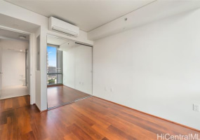 1200 Queen Emma Street,Honolulu,Hawaii,96813,2 Bedrooms Bedrooms,1 BathroomBathrooms,Condo/Townhouse,Queen Emma,19,17968926