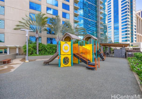 1200 Queen Emma Street,Honolulu,Hawaii,96813,2 Bedrooms Bedrooms,1 BathroomBathrooms,Condo/Townhouse,Queen Emma,19,17968926
