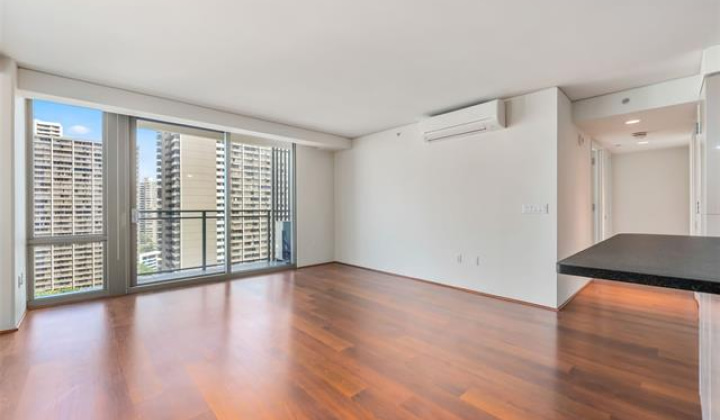 1200 Queen Emma Street,Honolulu,Hawaii,96813,2 Bedrooms Bedrooms,1 BathroomBathrooms,Condo/Townhouse,Queen Emma,19,17968926