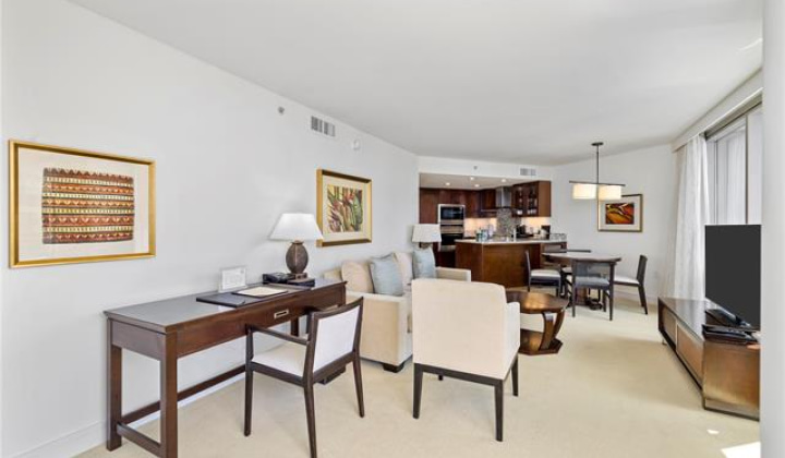 223 Saratoga Road,Honolulu,Hawaii,96815,1 Bedroom Bedrooms,1 BathroomBathrooms,Condo/Townhouse,Saratoga,19,17972556