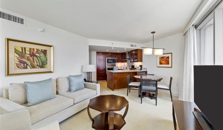 223 Saratoga Road,Honolulu,Hawaii,96815,1 Bedroom Bedrooms,1 BathroomBathrooms,Condo/Townhouse,Saratoga,19,17972556