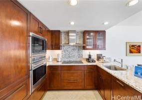 223 Saratoga Road,Honolulu,Hawaii,96815,1 Bedroom Bedrooms,1 BathroomBathrooms,Condo/Townhouse,Saratoga,19,17972556