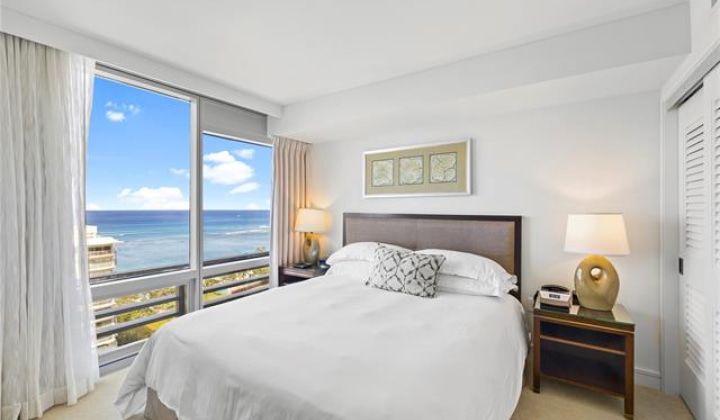 223 Saratoga Road,Honolulu,Hawaii,96815,1 Bedroom Bedrooms,1 BathroomBathrooms,Condo/Townhouse,Saratoga,19,17972556