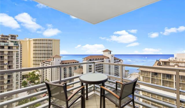 223 Saratoga Road,Honolulu,Hawaii,96815,1 Bedroom Bedrooms,1 BathroomBathrooms,Condo/Townhouse,Saratoga,19,17972556