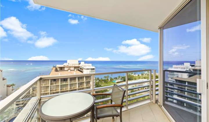 223 Saratoga Road,Honolulu,Hawaii,96815,1 Bedroom Bedrooms,1 BathroomBathrooms,Condo/Townhouse,Saratoga,19,17972556