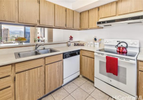 990 Ala Nanala Street,Honolulu,Hawaii,96818,2 ベッドルーム ベッドルーム,2 バスルームバスルーム,コンド / タウンハウス,Ala Nanala,17,18440788