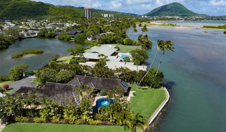5949 C Kalanianaole Highway,Honolulu,Hawaii,96821,3 ベッドルーム ベッドルーム,3 バスルームバスルーム,一戸建て,Kalanianaole,17985050