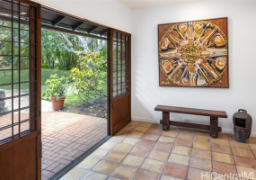 5949 C Kalanianaole Highway,Honolulu,Hawaii,96821,3 ベッドルーム ベッドルーム,3 バスルームバスルーム,一戸建て,Kalanianaole,17985050