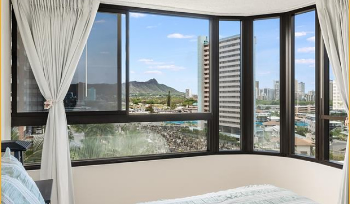2724 Kahoaloha Lane,Honolulu,Hawaii,96826,2 Bedrooms Bedrooms,2 BathroomsBathrooms,Condo/Townhouse,Kahoaloha,10,17985369