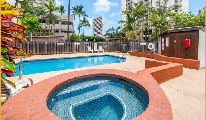 2724 Kahoaloha Lane,Honolulu,Hawaii,96826,2 Bedrooms Bedrooms,2 BathroomsBathrooms,Condo/Townhouse,Kahoaloha,10,17985369