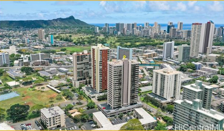 2724 Kahoaloha Lane,Honolulu,Hawaii,96826,2 Bedrooms Bedrooms,2 BathroomsBathrooms,Condo/Townhouse,Kahoaloha,10,17985369