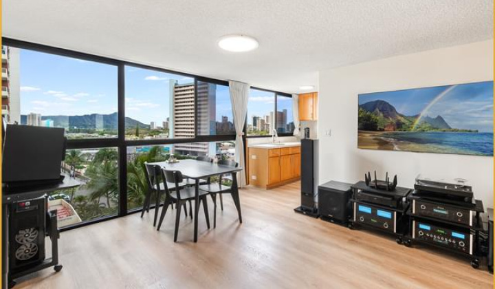 2724 Kahoaloha Lane,Honolulu,Hawaii,96826,2 Bedrooms Bedrooms,2 BathroomsBathrooms,Condo/Townhouse,Kahoaloha,10,17985369