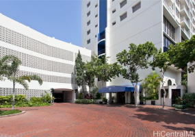 400 Hobron Lane,Honolulu,Hawaii,96815,1 ベッドルーム ベッドルーム,1 バスルームバスルーム,コンド / タウンハウス,Hobron,32,17986796