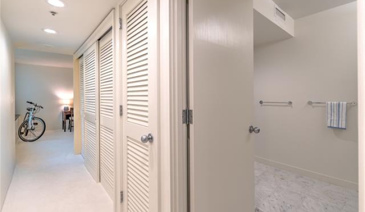 1330 Ala Moana Boulevard,Honolulu,Hawaii,96814,2 Bedrooms Bedrooms,2 BathroomsBathrooms,Condo/Townhouse,Ala Moana,36,19143383