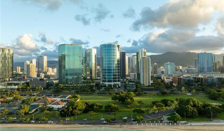 1330 Ala Moana Boulevard,Honolulu,Hawaii,96814,2 Bedrooms Bedrooms,2 BathroomsBathrooms,Condo/Townhouse,Ala Moana,36,19143383