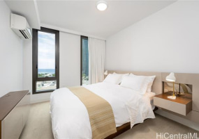 987 Queen Street,Honolulu,Hawaii,96814,2 Bedrooms Bedrooms,2 BathroomsBathrooms,Condo/Townhouse,Queen,12,17988663