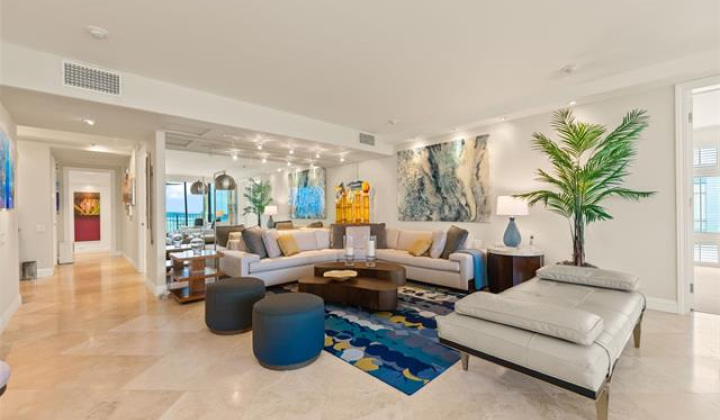4999 Kahala Avenue,Honolulu,Hawaii,96816,3 Bedrooms Bedrooms,3 BathroomsBathrooms,Condo/Townhouse,Kahala,3,17989855