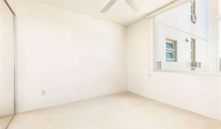 215 King Street,Honolulu,Hawaii,96817,2 Bedrooms Bedrooms,2 BathroomsBathrooms,Condo/Townhouse,King,15,19145608