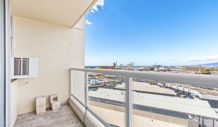 215 King Street,Honolulu,Hawaii,96817,2 Bedrooms Bedrooms,2 BathroomsBathrooms,Condo/Townhouse,King,15,19145608