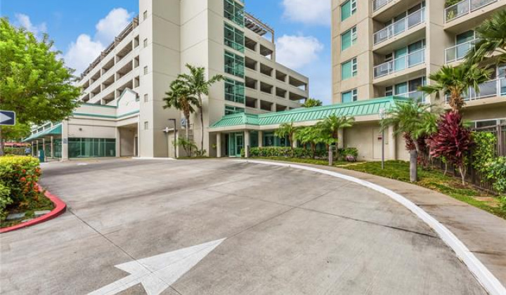 215 King Street,Honolulu,Hawaii,96817,2 Bedrooms Bedrooms,2 BathroomsBathrooms,Condo/Townhouse,King,15,19145608