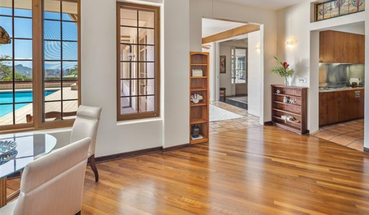 2475 Makiki Hts Drive,Honolulu,Hawaii,96822,5 ベッドルーム ベッドルーム,5 バスルームバスルーム,一戸建て,Makiki Hts,19184701
