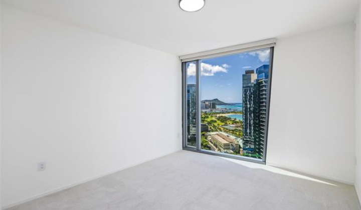 1000 Auahi Street,Honolulu,Hawaii,96814,1 Bedroom Bedrooms,1 BathroomBathrooms,Condo/Townhouse,Auahi,1,17992179