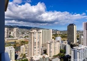 2139 Kuhio Avenue,Honolulu,Hawaii,96815,1 Bedroom Bedrooms,2 BathroomsBathrooms,Condo/Townhouse,Kuhio,28,17602152