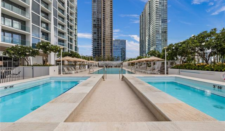 1000 Auahi Street,Honolulu,Hawaii,96814,1 Bedroom Bedrooms,1 BathroomBathrooms,Condo/Townhouse,Auahi,1,17992179