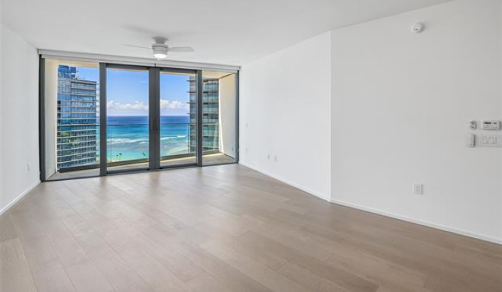 1000 Auahi Street,Honolulu,Hawaii,96814,1 Bedroom Bedrooms,1 BathroomBathrooms,Condo/Townhouse,Auahi,1,17992179