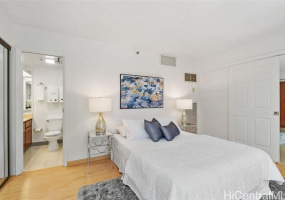 1114 Punahou Street,Honolulu,Hawaii,96826,3 Bedrooms Bedrooms,2 BathroomsBathrooms,Condo/Townhouse,Punahou,2,17993533