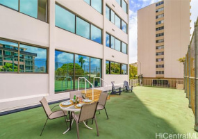 1114 Punahou Street,Honolulu,Hawaii,96826,3 Bedrooms Bedrooms,2 BathroomsBathrooms,Condo/Townhouse,Punahou,2,17993533