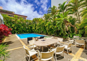 1114 Punahou Street,Honolulu,Hawaii,96826,3 Bedrooms Bedrooms,2 BathroomsBathrooms,Condo/Townhouse,Punahou,2,17993533