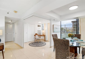 1114 Punahou Street,Honolulu,Hawaii,96826,3 Bedrooms Bedrooms,2 BathroomsBathrooms,Condo/Townhouse,Punahou,2,17993533