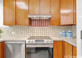 1114 Punahou Street,Honolulu,Hawaii,96826,3 Bedrooms Bedrooms,2 BathroomsBathrooms,Condo/Townhouse,Punahou,2,17993533