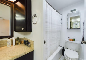 700 Richards Street,Honolulu,Hawaii,96813,1 Bedroom Bedrooms,1 BathroomBathrooms,Condo/Townhouse,Richards,22,18447280
