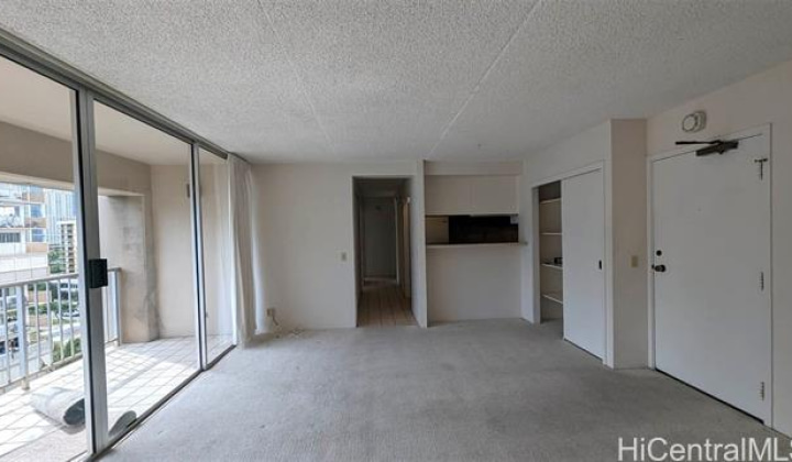 430 Keoniana Street,Honolulu,Hawaii,96815,2 Bedrooms Bedrooms,1 BathroomBathrooms,Condo/Townhouse,Keoniana,6,17997028