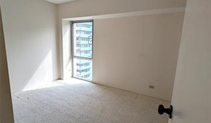430 Keoniana Street,Honolulu,Hawaii,96815,2 Bedrooms Bedrooms,1 BathroomBathrooms,Condo/Townhouse,Keoniana,6,17997028