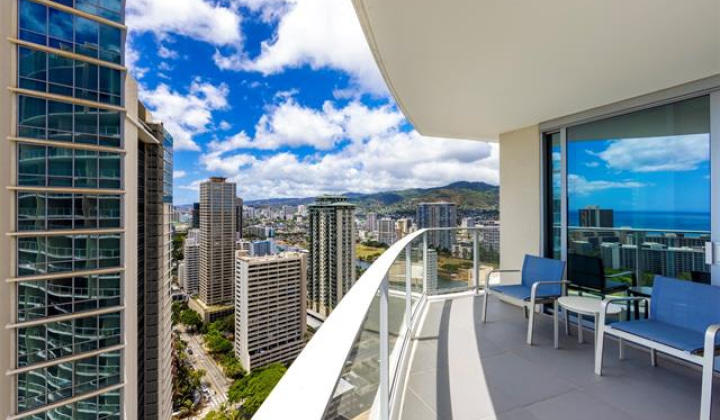 2139 Kuhio Avenue,Honolulu,Hawaii,96815,2 Bedrooms Bedrooms,2 BathroomsBathrooms,Condo/Townhouse,Kuhio,32,17997684