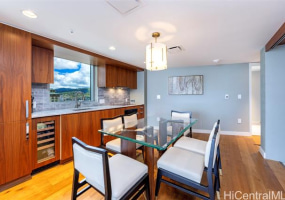 2139 Kuhio Avenue,Honolulu,Hawaii,96815,2 Bedrooms Bedrooms,2 BathroomsBathrooms,Condo/Townhouse,Kuhio,32,17997684
