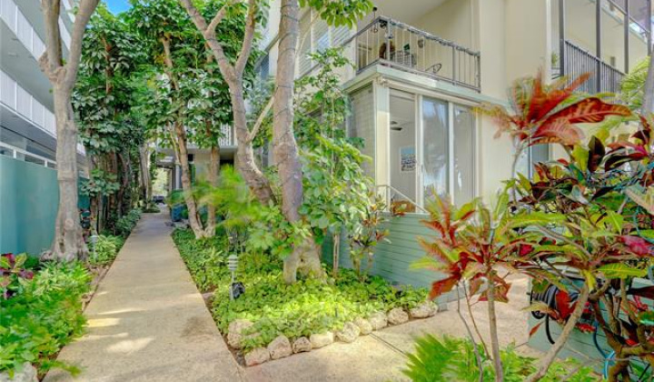 2943 Kalakaua Avenue,Honolulu,Hawaii,96815,1 バスルームバスルーム,コンド / タウンハウス,Kalakaua,1,18469118