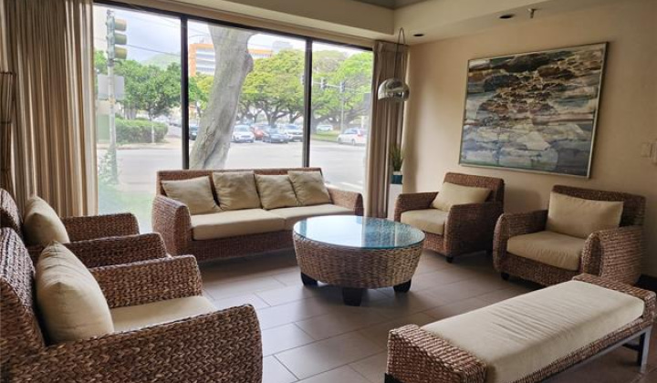 1114 Punahou Street,Honolulu,Hawaii,96826,3 ベッドルーム ベッドルーム,2 バスルームバスルーム,コンド / タウンハウス,Punahou,15,17998728